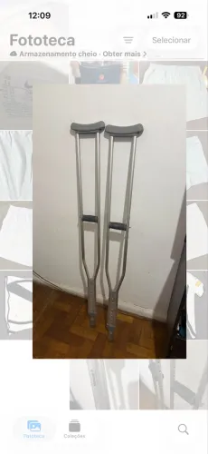 Par de muletas novas Mercur