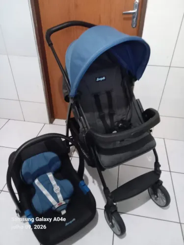 Carrinho de bebê Burigotto e bb conforto semi Novos