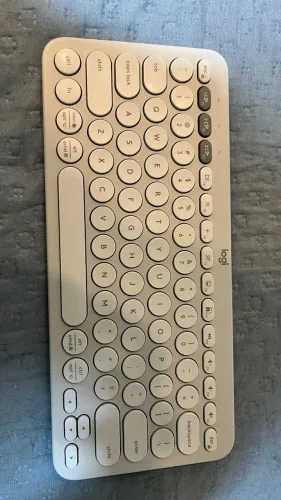 Teclado Logitech Pebble Keys k380s - Seminovo