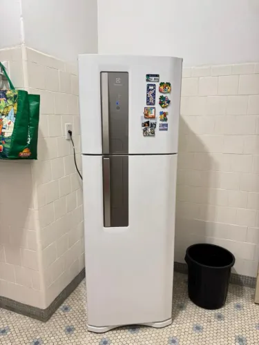Geladeira Electrolux TF42 Frost Free 382L - Nova (2023) - Muito conservada!