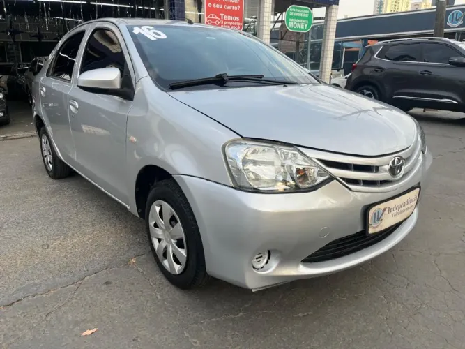 Toyota Etios X Sedan 1.5 Flex 16V 4P Mec. 2016