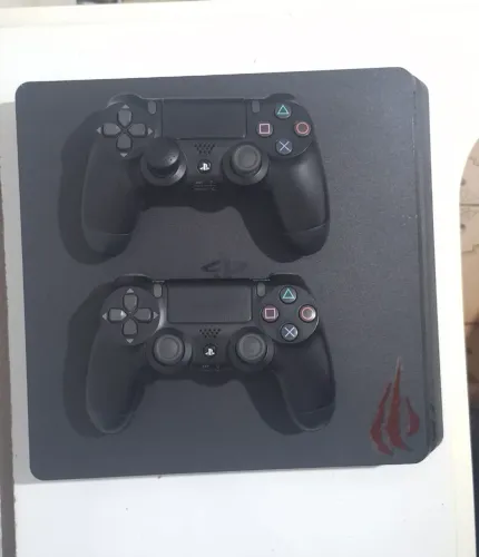 PS4 SLIM