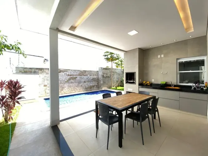 Casa Residencial com 3 suites - Condomínio Splêndido