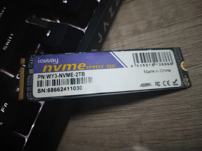 SSS NVME 2TB