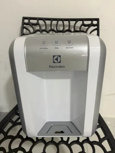 Purificador Electrolux Eletrônico Compacto Efficient Painel Digital Bivolt Branco