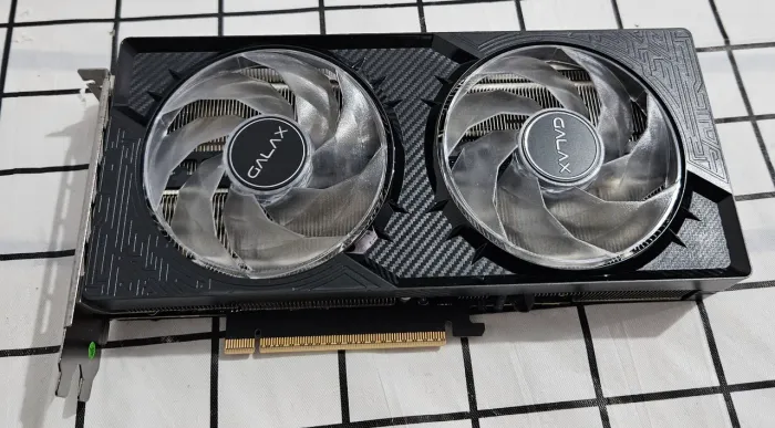 RTX 5070 12 GB GALAX
