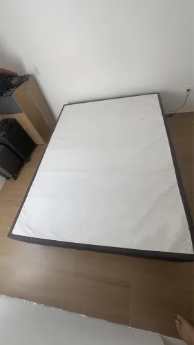 Vendo Box casal semi-novo Herval