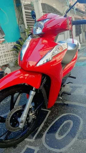 Vendo Honda biz 125 top de linha ex 14.500 revisão feita recentemente