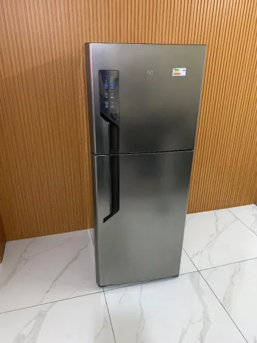 Geladeira inox 431 litros Seminova