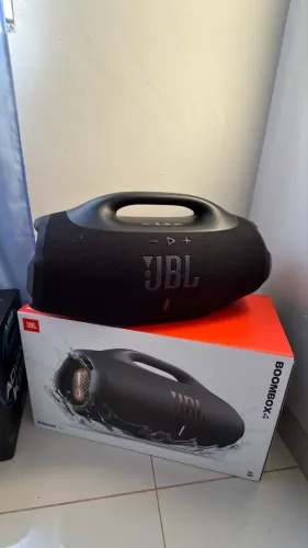 Bombox 4