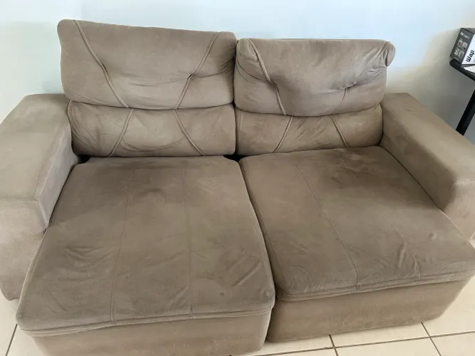 Sofá de 2 lugares retrátil