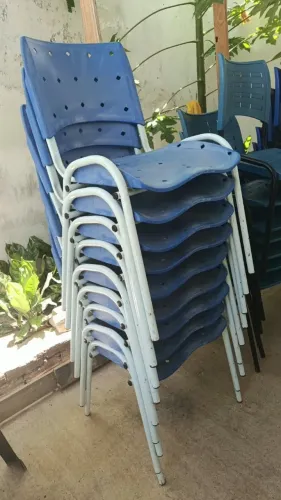 Cadeiras de Plásticos Empilhável