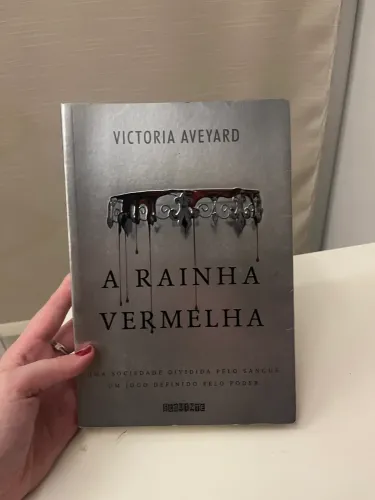 Livro A Rainha Vermelha - Victoria Aveyard