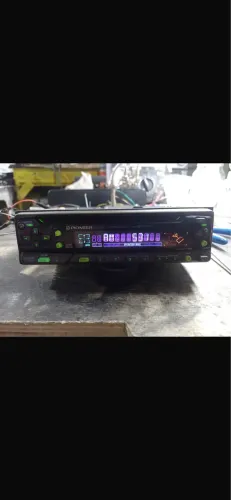 Clássico Pioneer DEH-546 com Led Bluetooth 