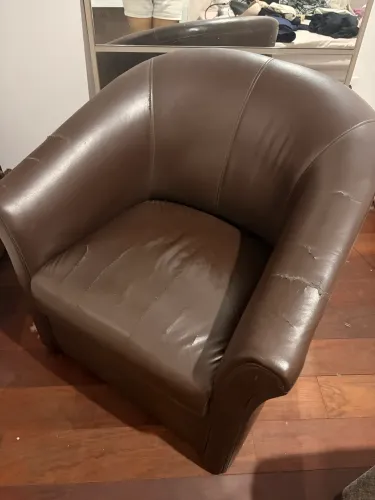 Vendo poltrona marrom
