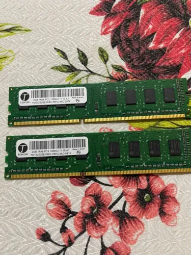 memoria ram 2X2 DDR3 1600MHZ