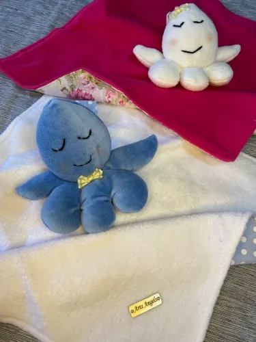 Naninha de polvo de menina e de menino