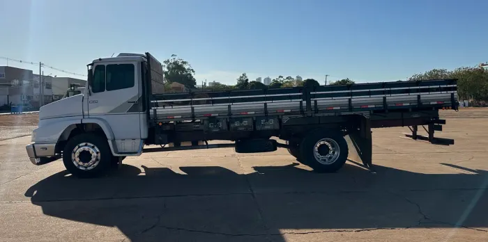 MB 1621