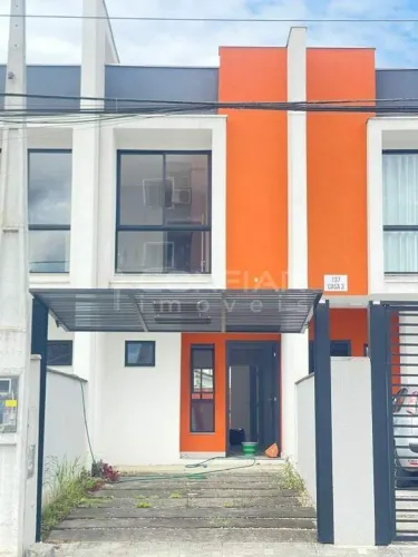 Casa Geminada com 3 Quartos e 3 banheiros - Aluguel bairro Floresta