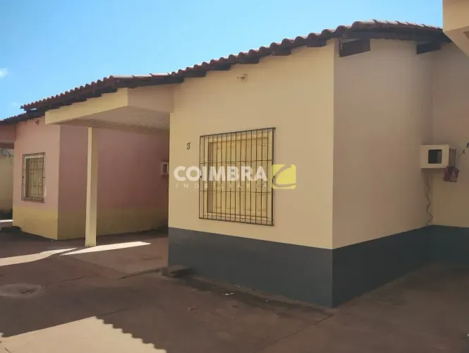 Casa p/ Locação 2/4, PROX. AO AVANTE ATACADISTA E HOSPITAL REGIONAL, Conta com 1 Vaga de G