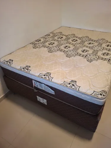Cama box casal