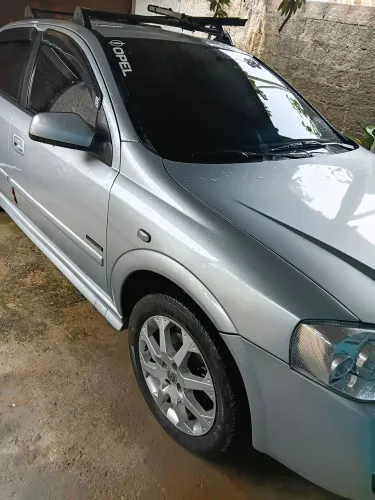 Chevrolet Corsa Sedan GLS 1.6 MPFI 4P 1999