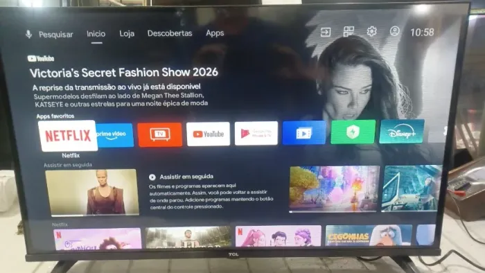 Televisao Tcl 32" smart com controle  