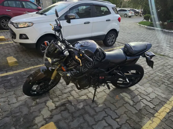 Vendo GSR 750  