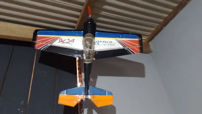 Aero modelo heletrico iak