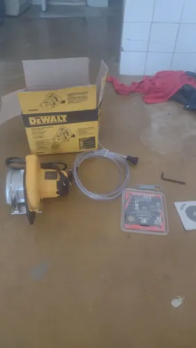 Serra mármore Dewalt 
