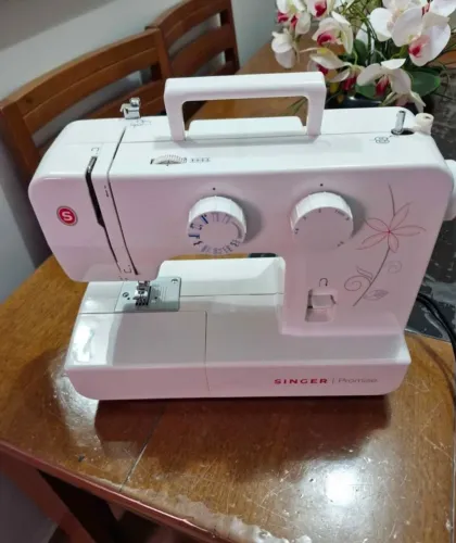 Máquina de costura