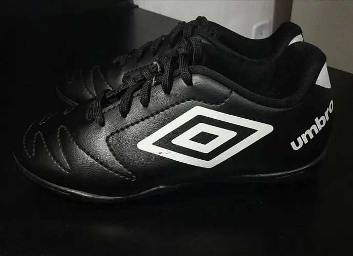 Chuteira Society Umbro Infantil - Tam. 31