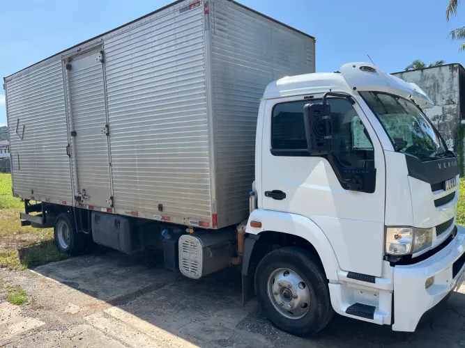 Caminhão Iveco Vertis 90V180