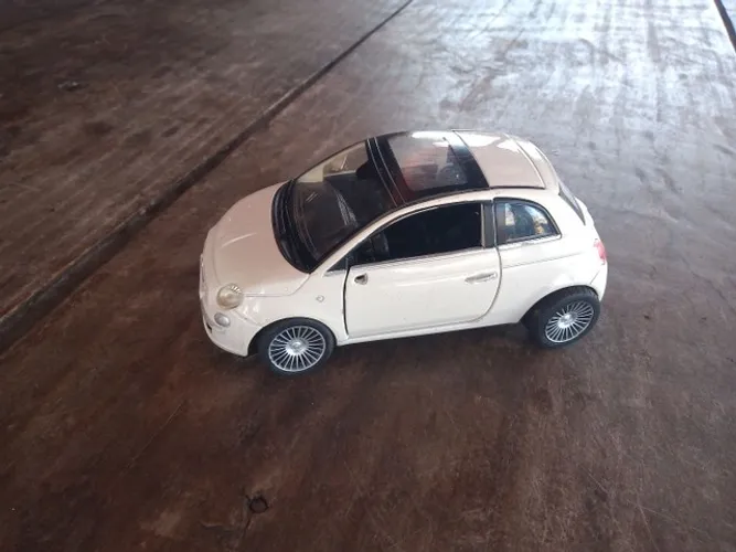 Miniatura Fiat 500