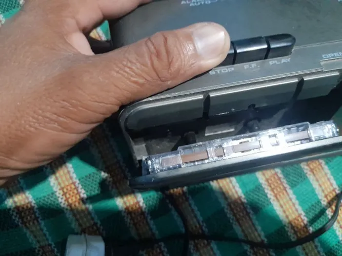 Rádio alarme couga