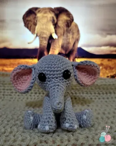 AMIGURUMI Elefantinho mini Safári - Fiorella Amigurumi 