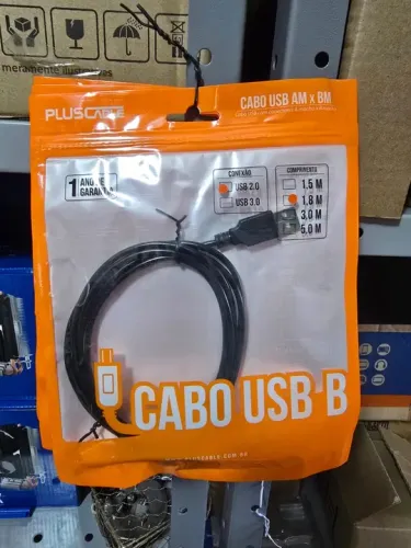 Cabos USB e adaptadores de vídeo