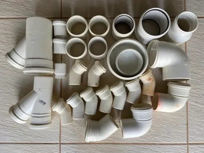 Diversas Conexões de PVC - Sobra de Obra