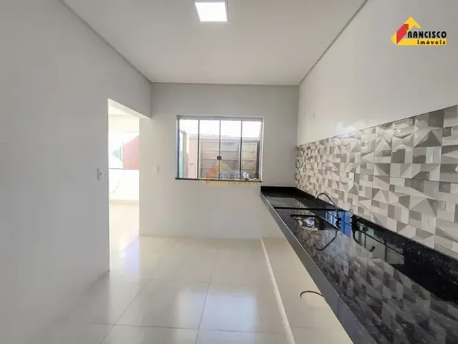 Casa à venda, 3 quartos, 1 suíte, 2 vagas, Interlagos - Divinópolis/MG