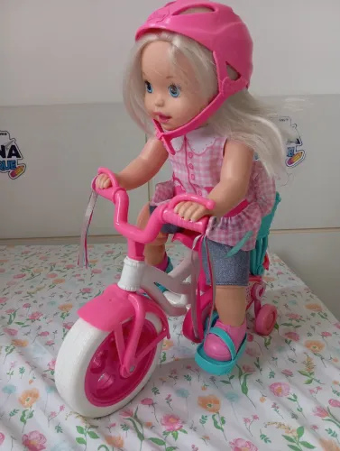 Boneca Little Mommy Andando de Bicicleta