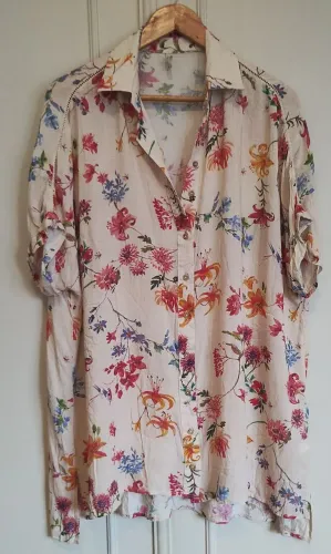 Camisa Floral Feminina