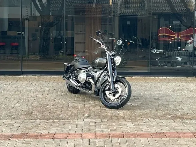 BMW R R18 Verde 2024