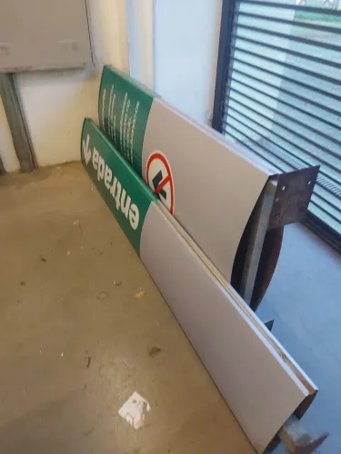 PLACAS E COMUNICAÇÃO VISUAL - FACHADA EM ACM - LETREIROS - TOTENS LUMINOSOS - PLACAS 3D -