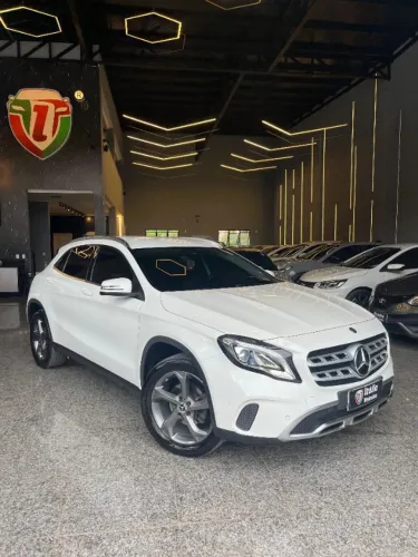Mercedes-Benz GLA 200 Adv. 1.6/1.6 TB 16V Flex Aut. 2019