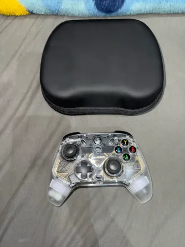 Controle c/ fio Gamesir T4 Kaleid + Case