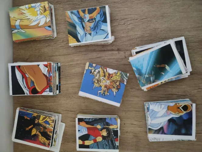 Lote de Figurinhas  Cavaleiros do Zodíaco - Saint Seiya
