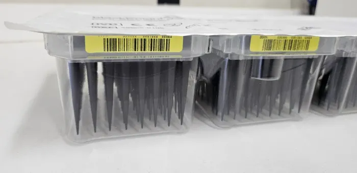 Ponteiras de Pipeta com Filtro blackKnights 300 ul com filtro - pack com 7