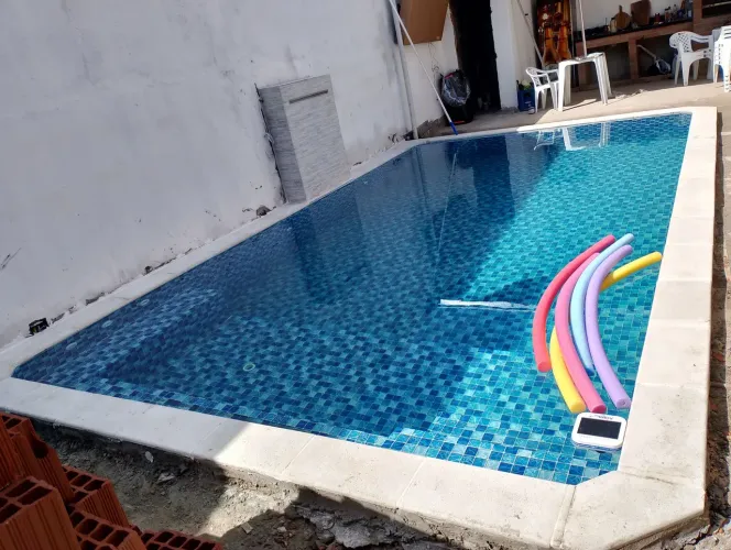 Borda para piscina