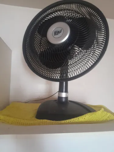Ventilador semi novo só 100reais zap * 
