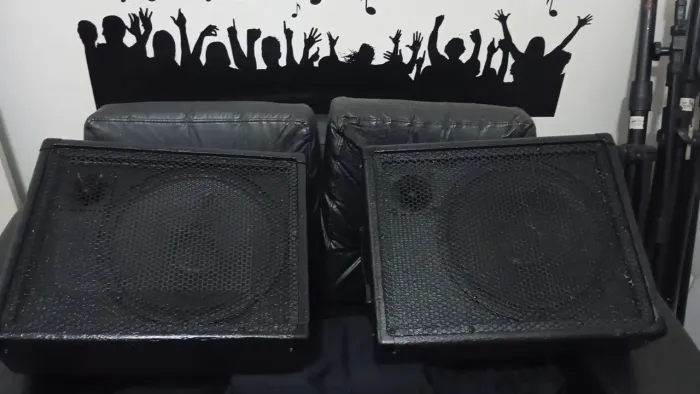 Caixas de Som Monitores - PEAVEY ( MADE IN USA) Perfeitas para Eventos!